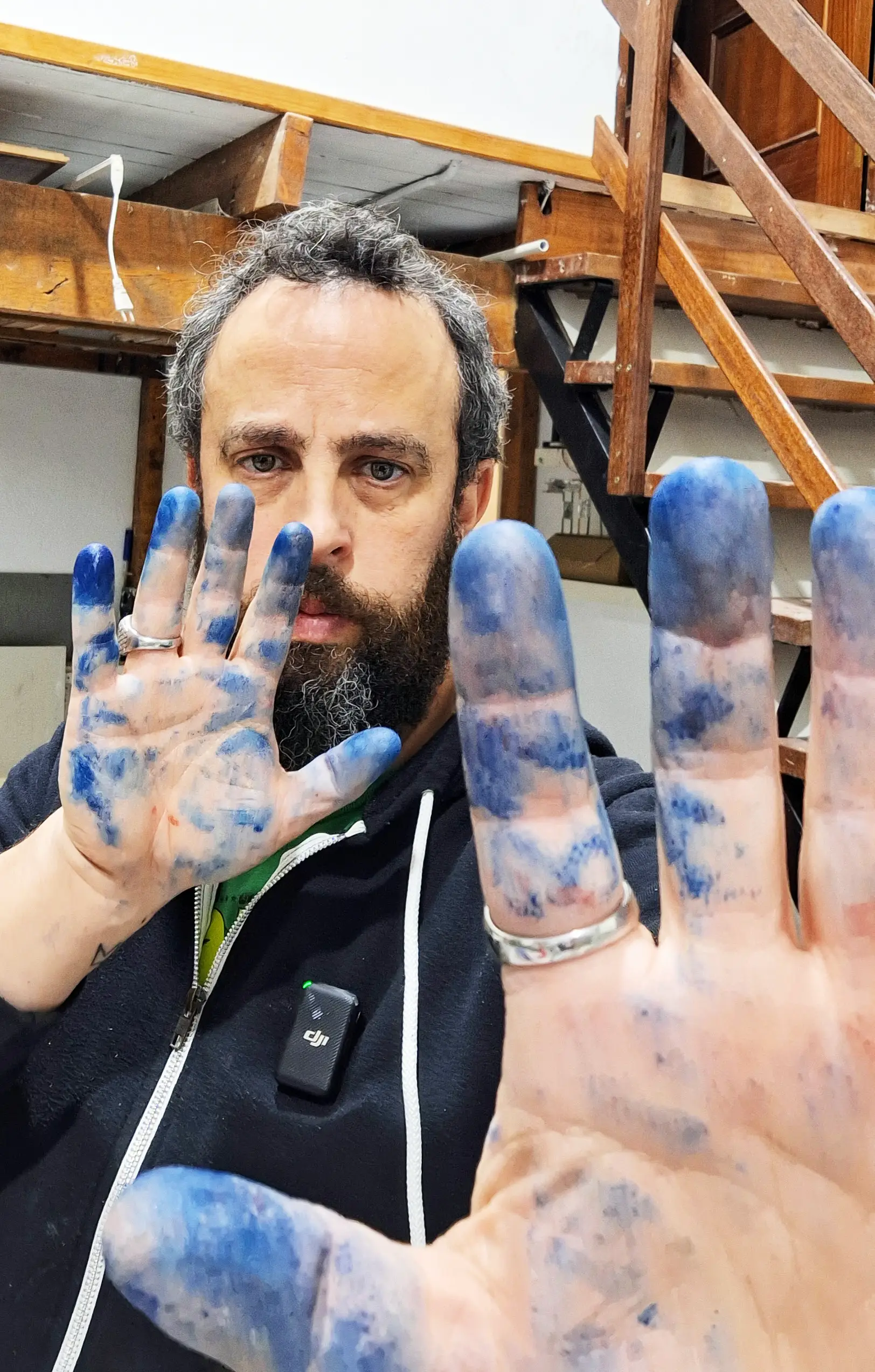 Artista Expresionista color azul